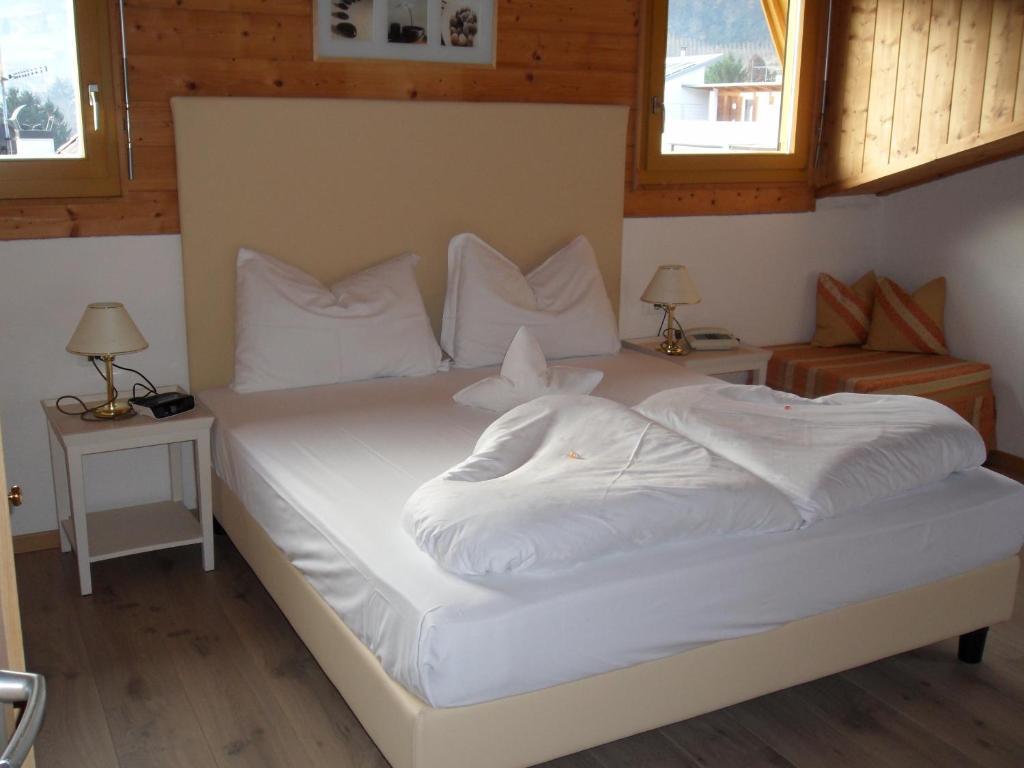 Hotel Fleuralp Cermes Cameră foto